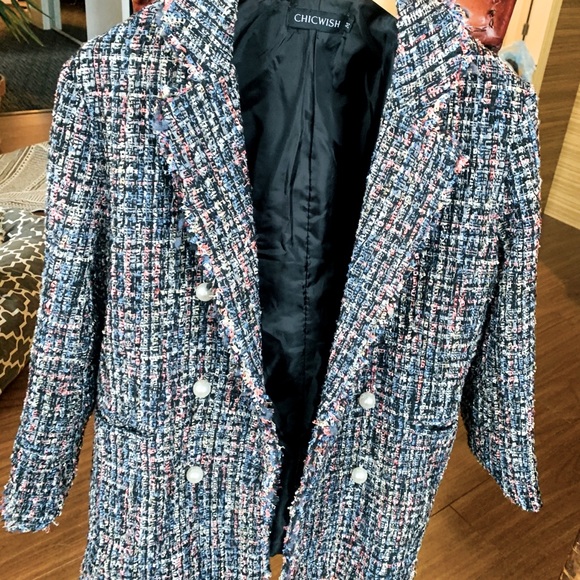 Beautiful jacket worn once size medium - Picture 1 of 1